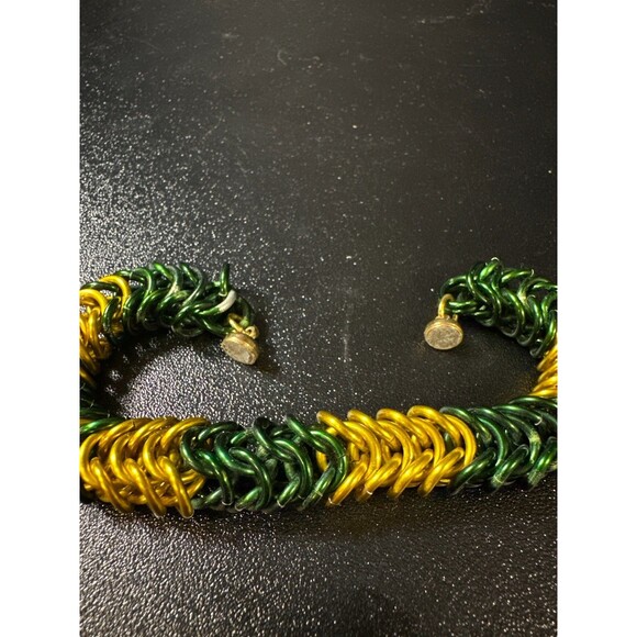 Handmade Green & Gold Chainmail Bracelet 8" - Picture 5 of 7